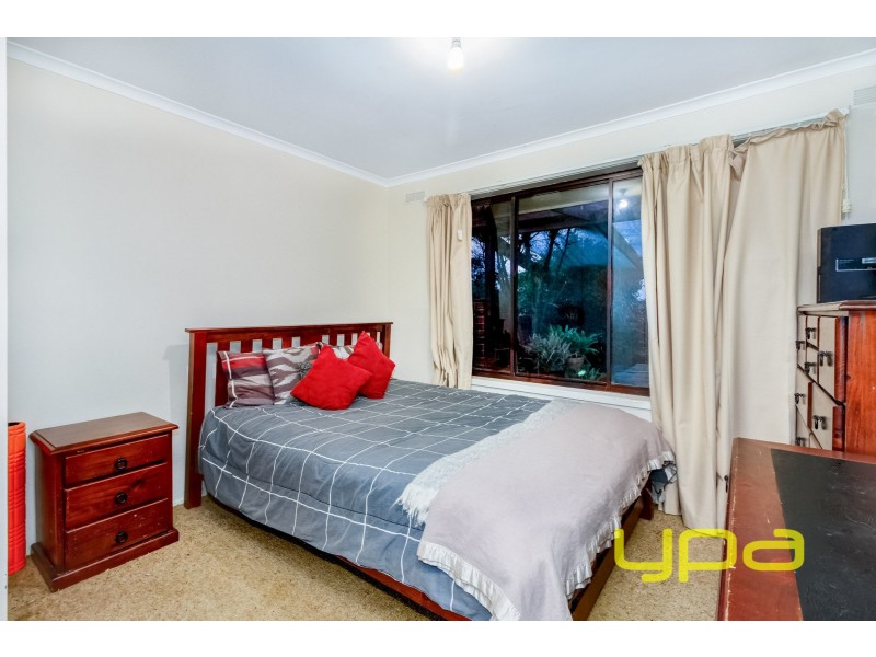 11 Wentworth Road, Melton South VIC 3338