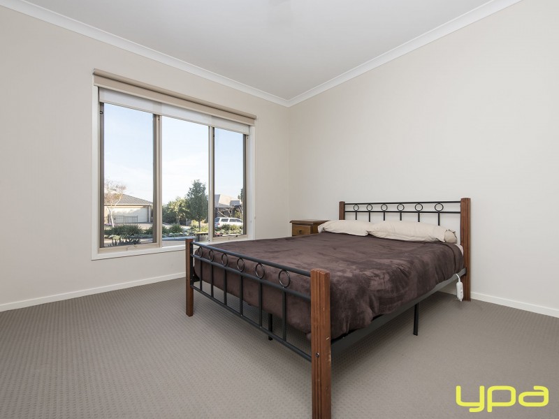 14 Arnolds Creek Boulevard, Melton West VIC 3337