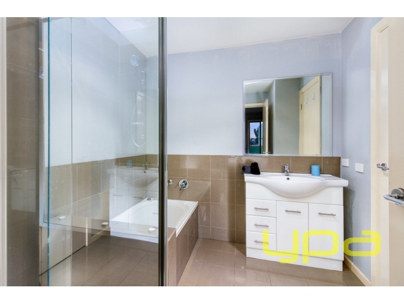 22/62 Andrew Street, Melton South VIC 3338