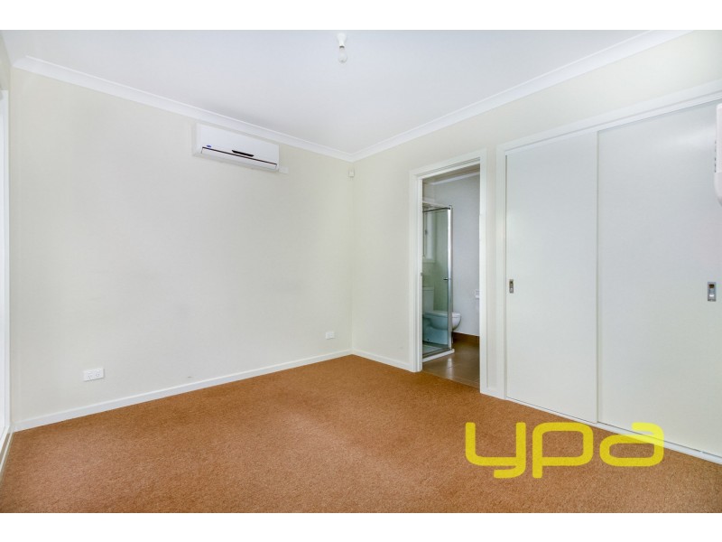 2/17 Maree Court, Kurunjang VIC 3337