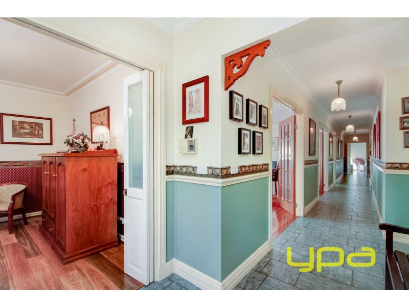 36 Gamalite Drive, Melton West VIC 3337