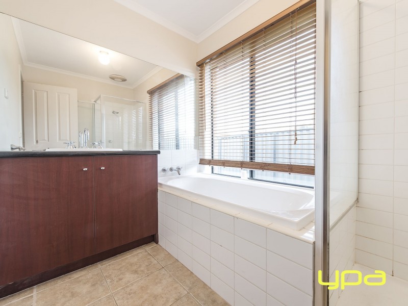 15 Prahn Court, Brookfield VIC 3338