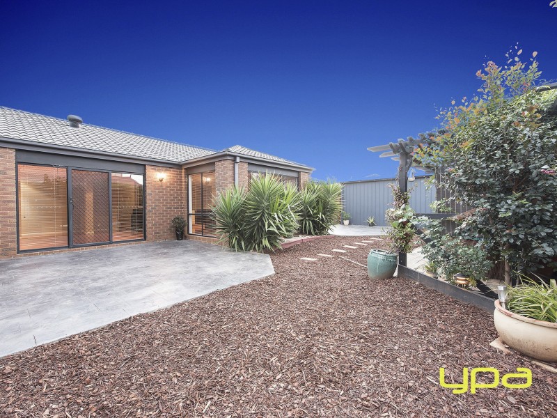 15 Prahn Court, Brookfield VIC 3338