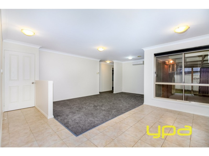 80 Dunvegan Drive, Kurunjang VIC 3337