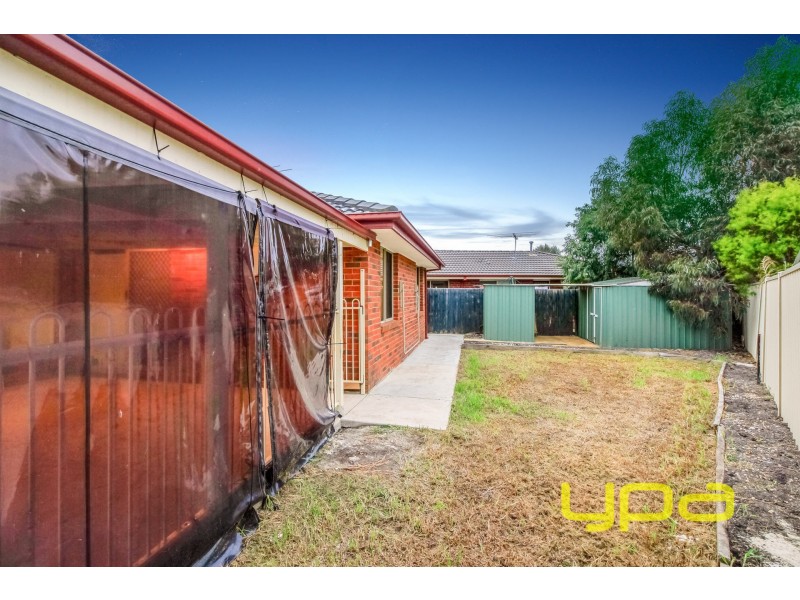 80 Dunvegan Drive, Kurunjang VIC 3337