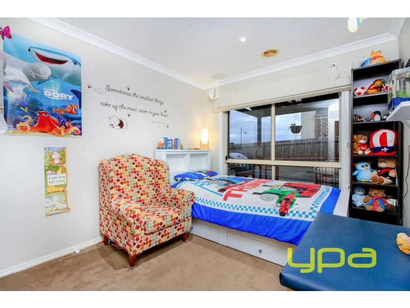37 Peter Pan Crescent, Kurunjang VIC 3337