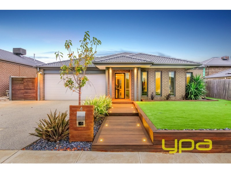 4 Connolly Drive, Melton West VIC 3337