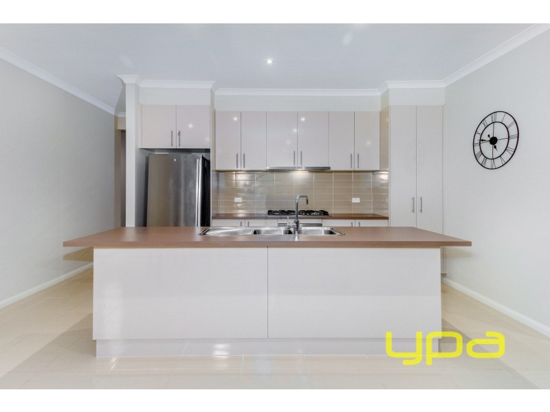 18 Leuca Avenue, Brookfield VIC 3338