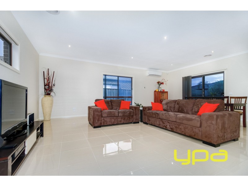 18 Leuca Avenue, Brookfield VIC 3338