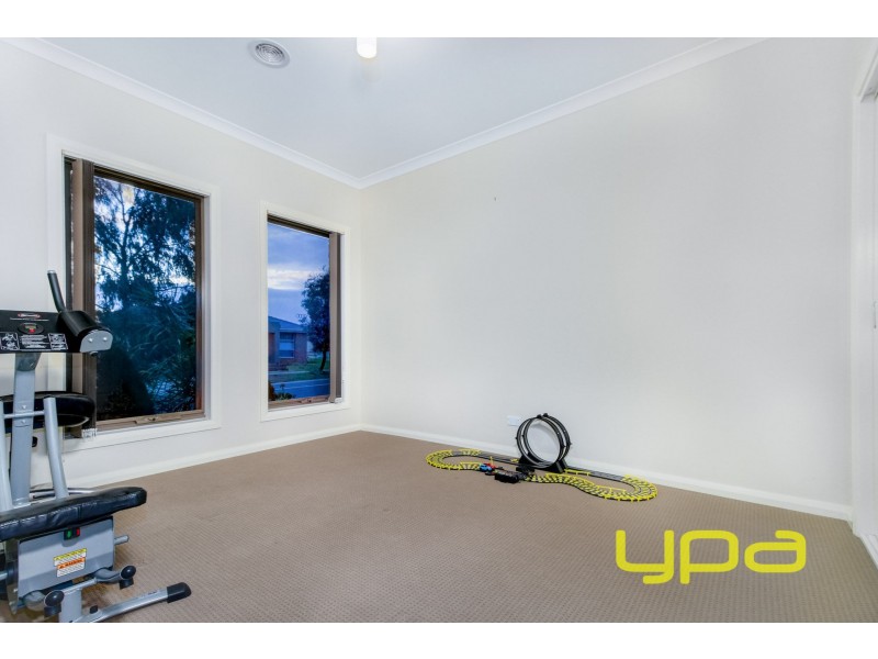 18 Leuca Avenue, Brookfield VIC 3338