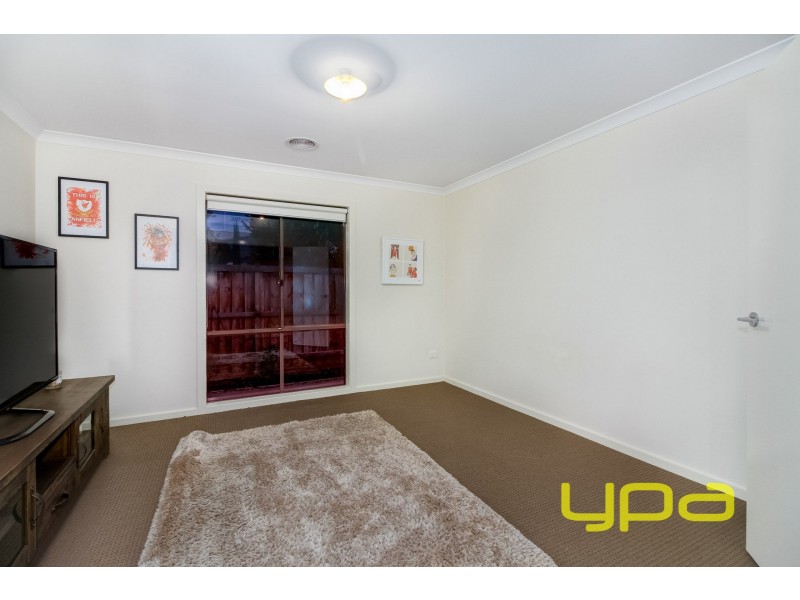 4 Oldbridge Boulevard, Melton South VIC 3338