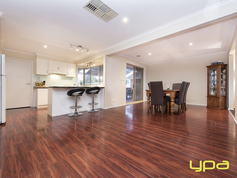 271 Centenary Avenue, Melton West VIC 3337