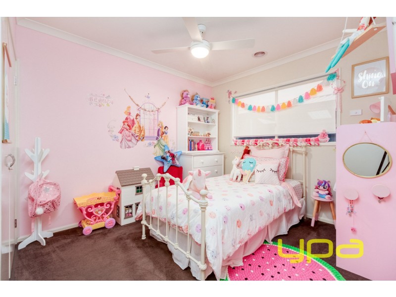 71 Lakewood Boulevard, Melton VIC 3337