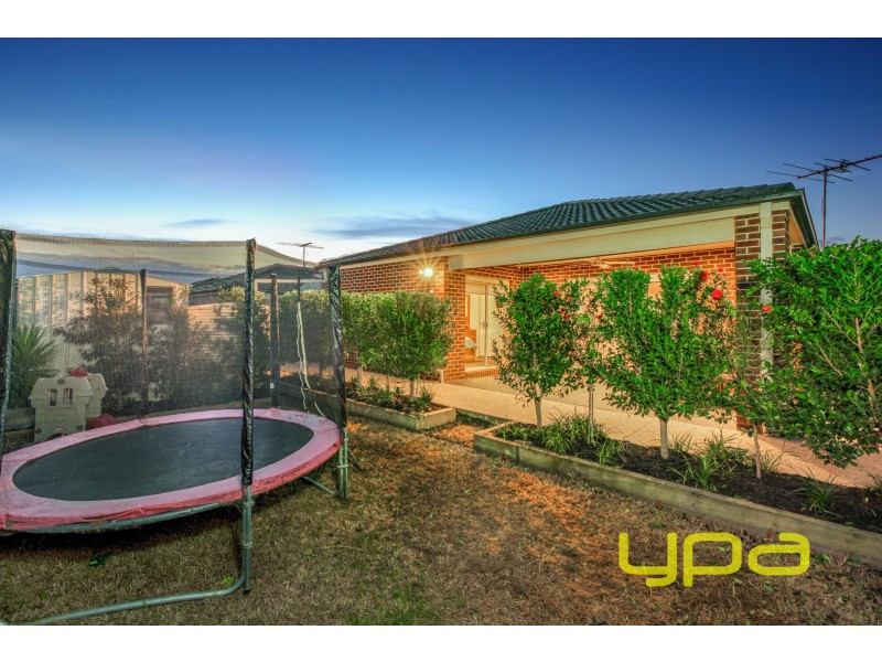 71 Lakewood Boulevard, Melton VIC 3337
