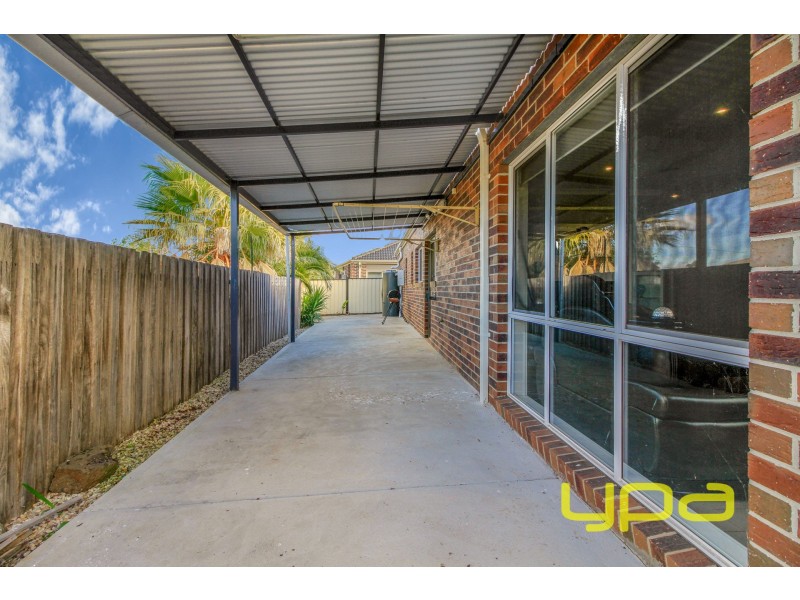 3/16 Marlo Drive, Melton West VIC 3337