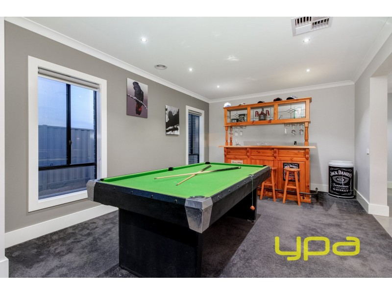 27 Riverbank Boulevard, Melton West VIC 3337