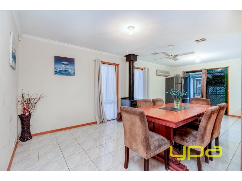 6 Marlo Drive, Melton West VIC 3337