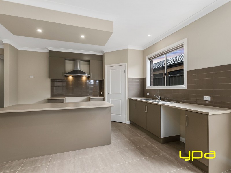 7 Union Street, Melton West VIC 3337