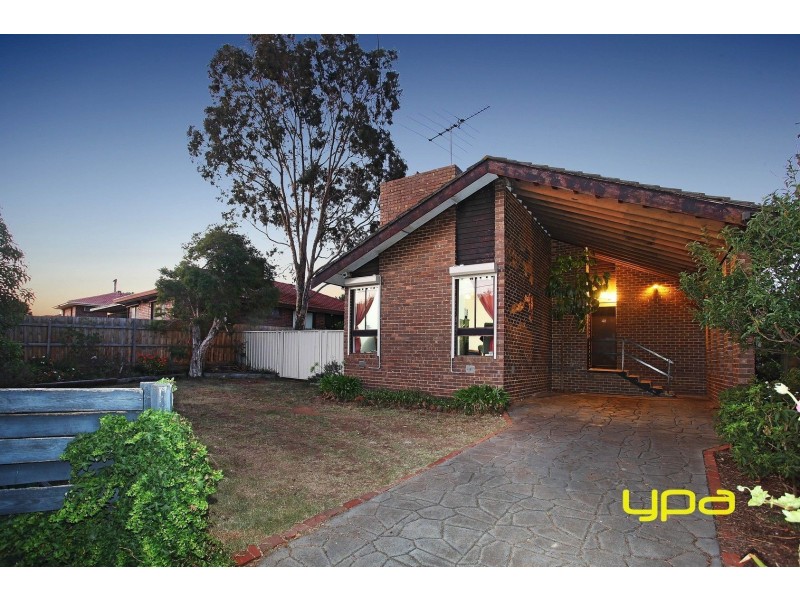 48 Manson Drive, Melton South VIC 3338