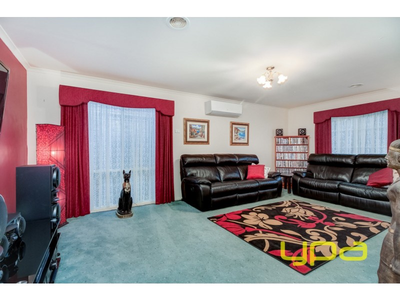 14 Meadowglen Drive, Melton West VIC 3337