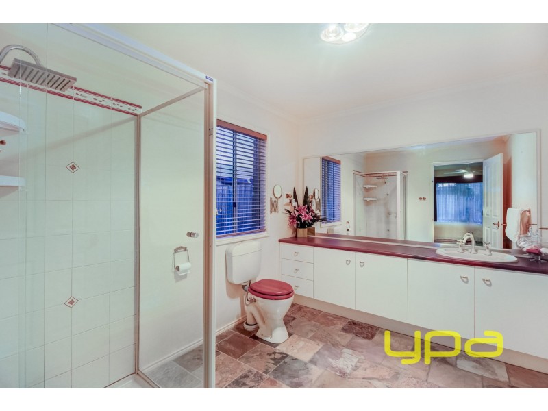 14 Meadowglen Drive, Melton West VIC 3337