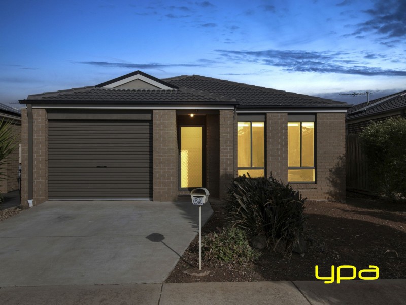 65 Peter Pan Crescent, Kurunjang VIC 3337
