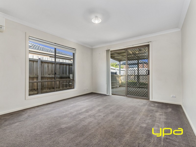 65 Peter Pan Crescent, Kurunjang VIC 3337