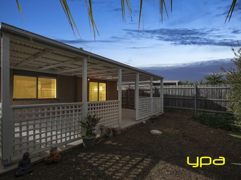 65 Peter Pan Crescent, Kurunjang VIC 3337