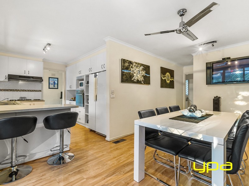 3 Corr Grove, Melton VIC 3337