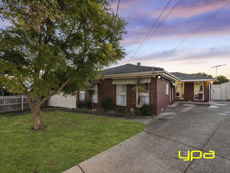 3 Corr Grove, Melton VIC 3337