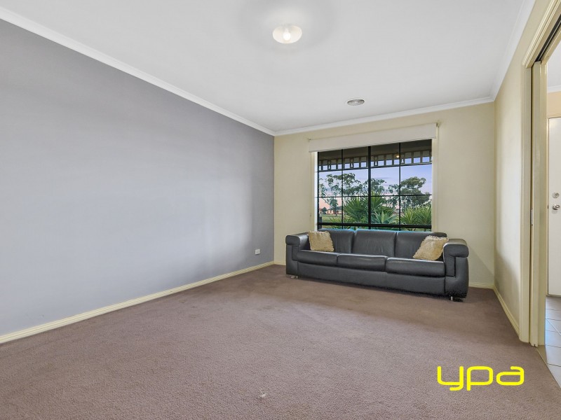 92 Dalray Crescent, Kurunjang VIC 3337