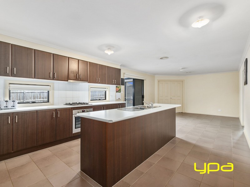 92 Dalray Crescent, Kurunjang VIC 3337