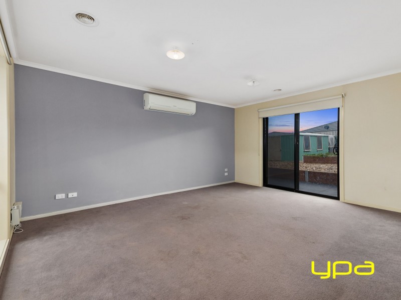 92 Dalray Crescent, Kurunjang VIC 3337