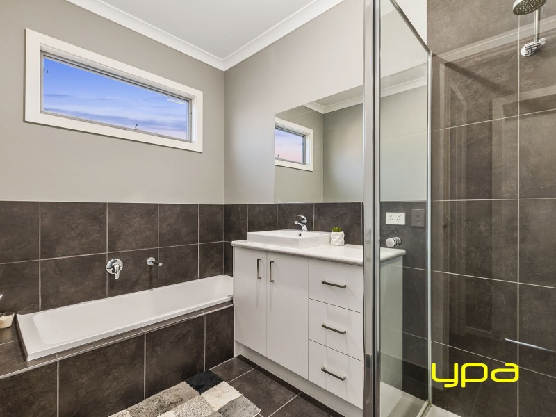 2/4 Anderson Street, Bacchus Marsh VIC 3340