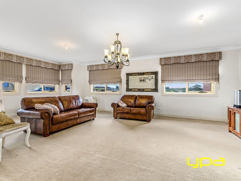 29 Ruxton Way, Hopetoun Park VIC 3340