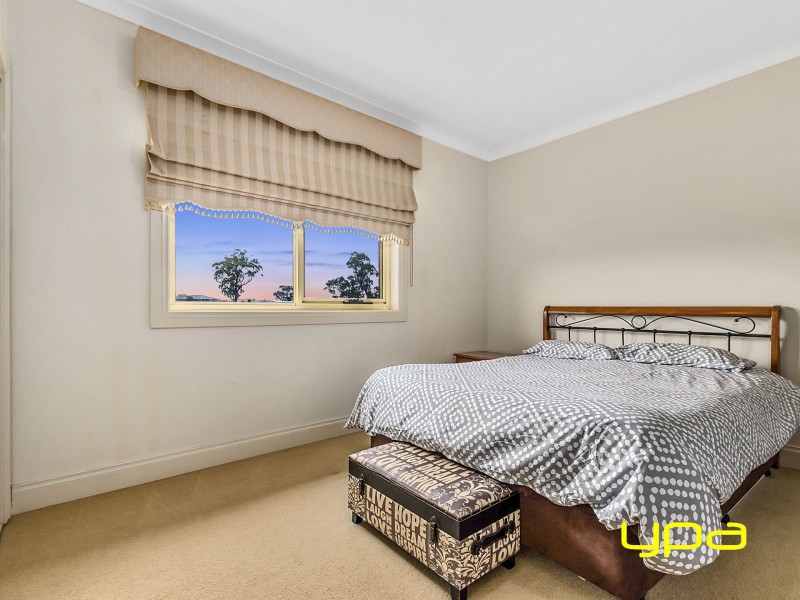 29 Ruxton Way, Hopetoun Park VIC 3340