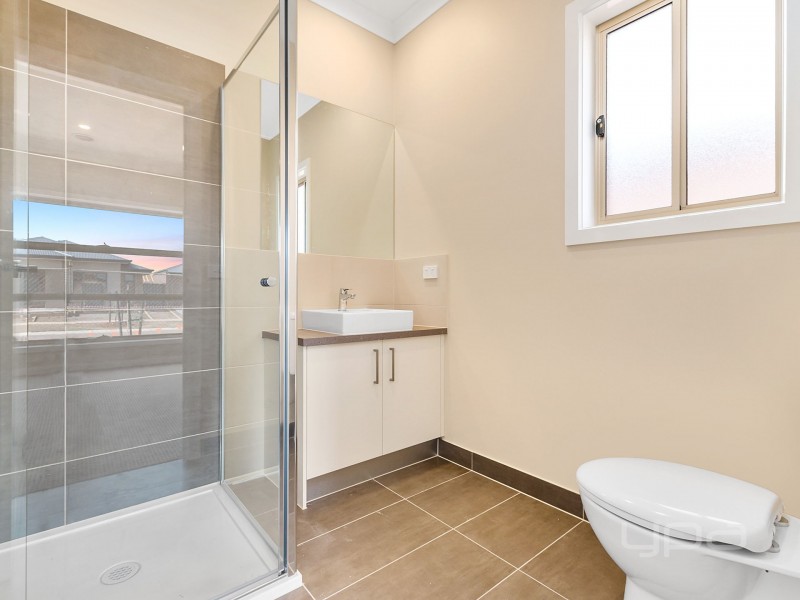 62 Aruma Avenue, Melton West VIC 3337