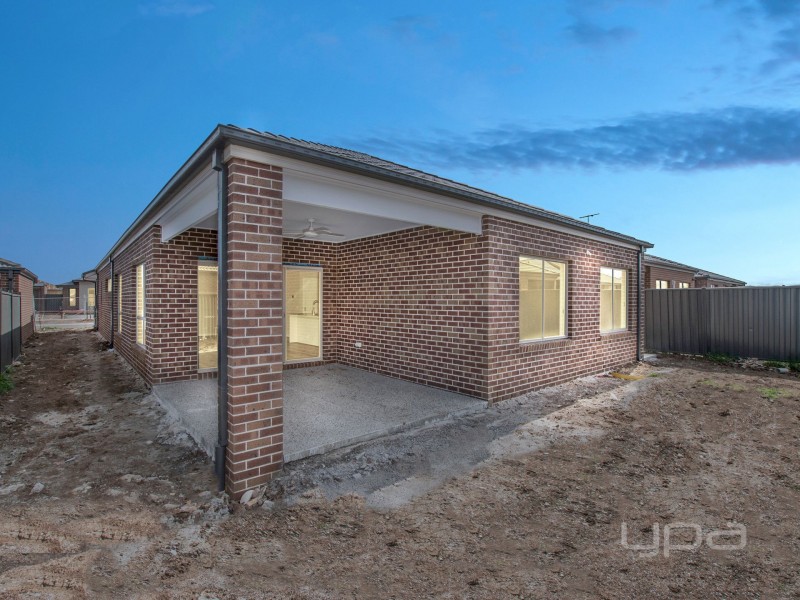 62 Aruma Avenue, Melton West VIC 3337