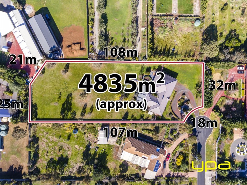 8 Campbell Court, Brookfield VIC 3338