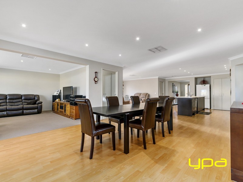 21 Moonah Avenue, Brookfield VIC 3338