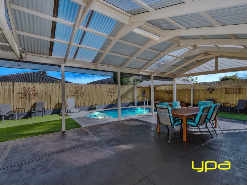 21 Moonah Avenue, Brookfield VIC 3338