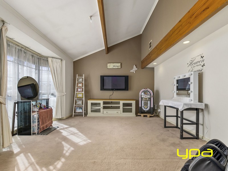 10 Rae Court, Darley VIC 3340