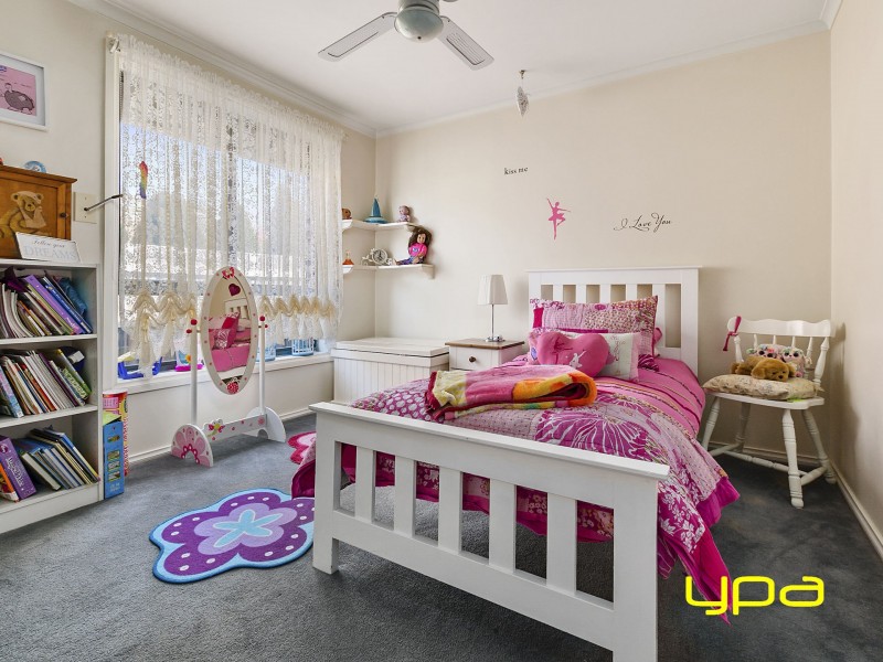 10 Rae Court, Darley VIC 3340