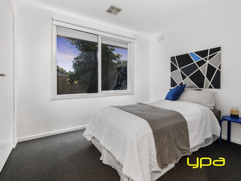 14 Hornbuckle Crescent, Melton VIC 3337