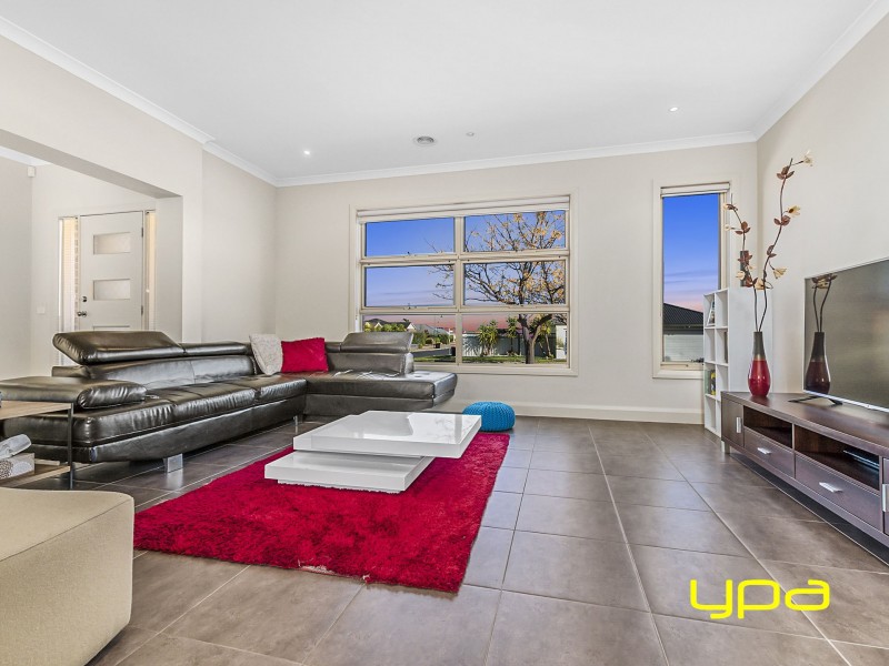 1/1 Wetherby Place, Melton West VIC 3337