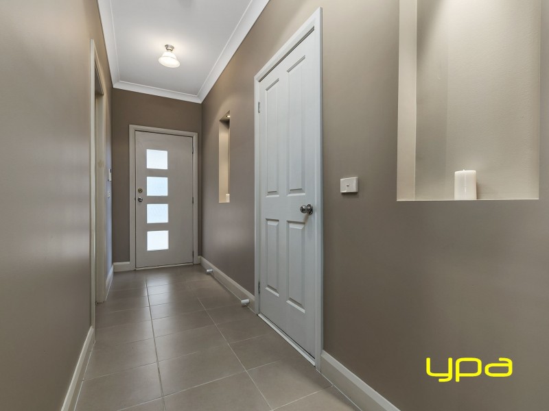 7 Silverleaf Drive, Melton VIC 3337