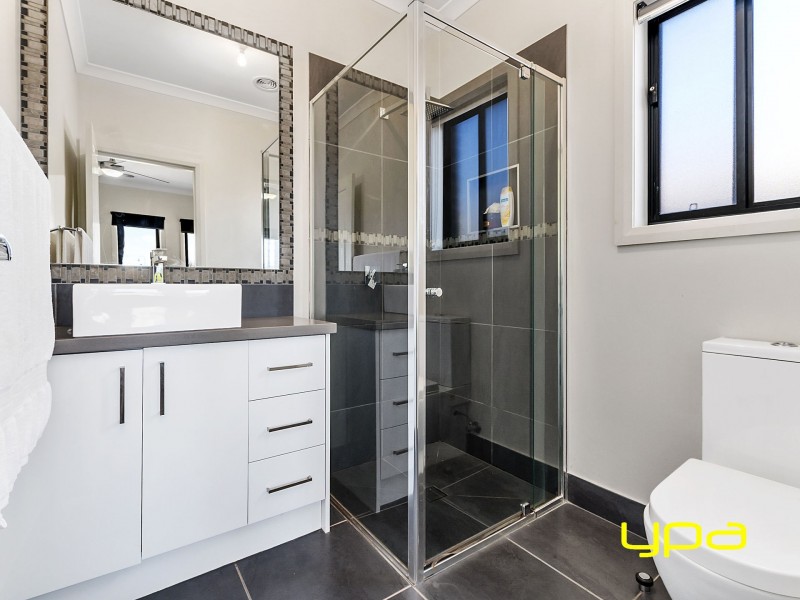 207 Botanica Springs Boulevard, Brookfield VIC 3338