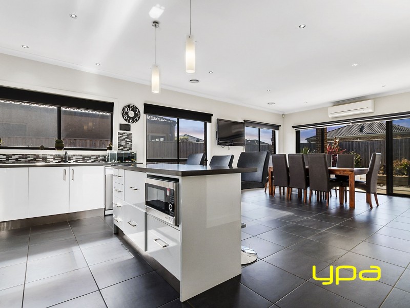 207 Botanica Springs Boulevard, Brookfield VIC 3338