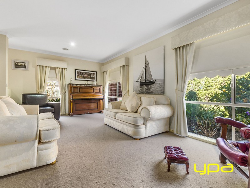 4 Bluebell Court, Melton West VIC 3337