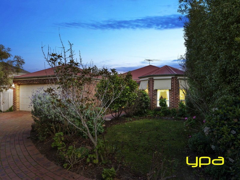 4 Bluebell Court, Melton West VIC 3337
